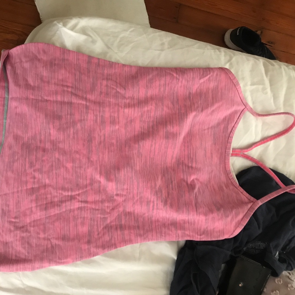 Lulu lemon top